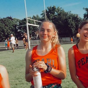 Meet your Posher, Emily